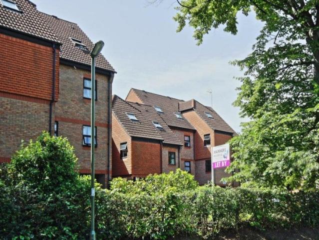 Apartment at Mount Hermon Road, Woking