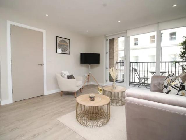 Apartment at Mount Stuart Square, Cardiff