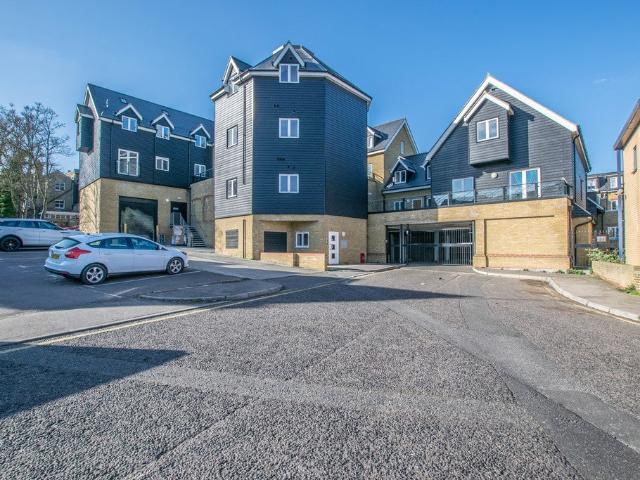 Apartment at Morgan's Walk, East Hertfordshire