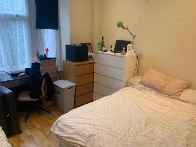 Apartment at Macfarlane Road, Greater London