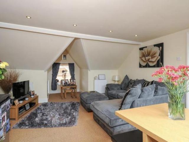 Apartment at Maesderwen, Newtown