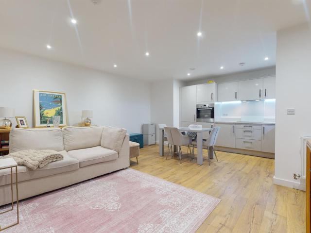 Apartment at Mahindra Way, Greater London