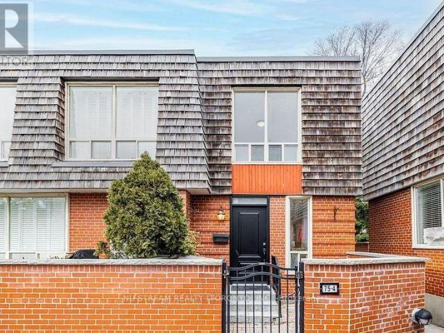 apartment at MAIN – 4 75 UPPER CANADA DRIVE