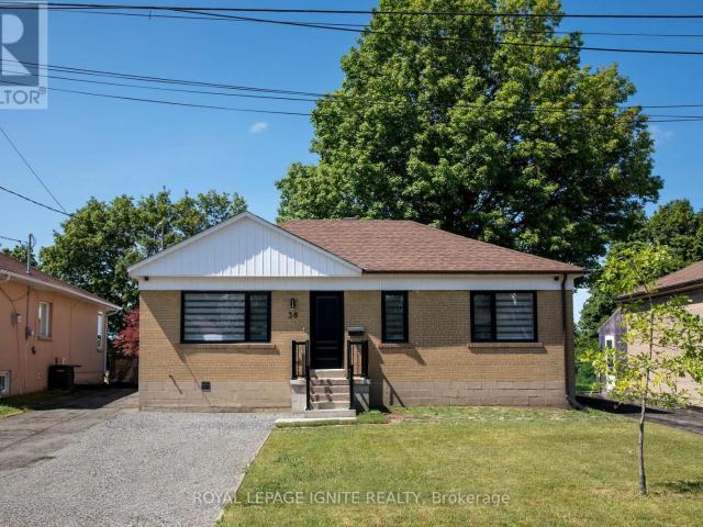 apartment at MAIN – 38 PARENT AVENUE