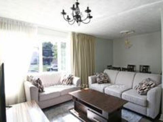 apartment at MAIN FLOOR 13 WEBSTER DRIVE, Aurora, Ontario, L4G2A4