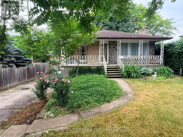 apartment at MAIN FLOOR 288 SCOTT STREET, St. Catharines, Ontario, L2N1J3