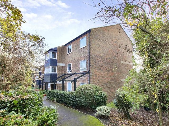 Apartment at Main Road, Dartford