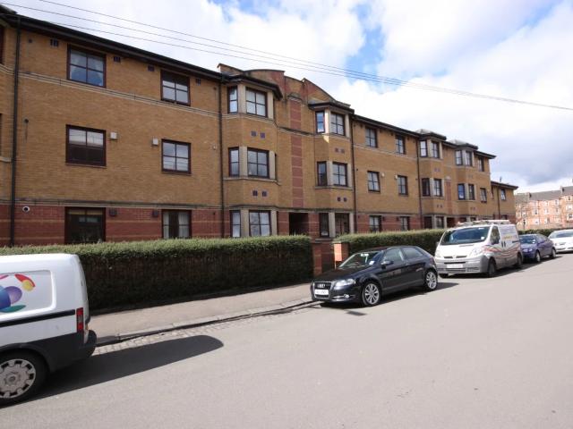 Apartment at Malloch Street, Glasgow