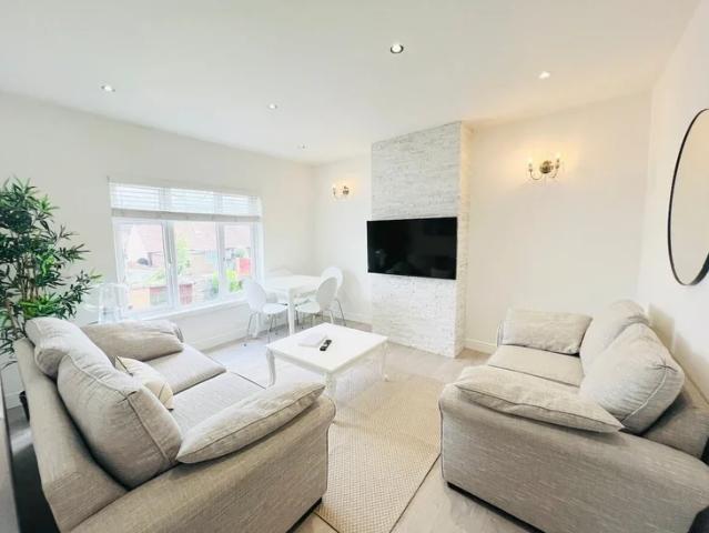 Apartment at Malvern Road, Greater London