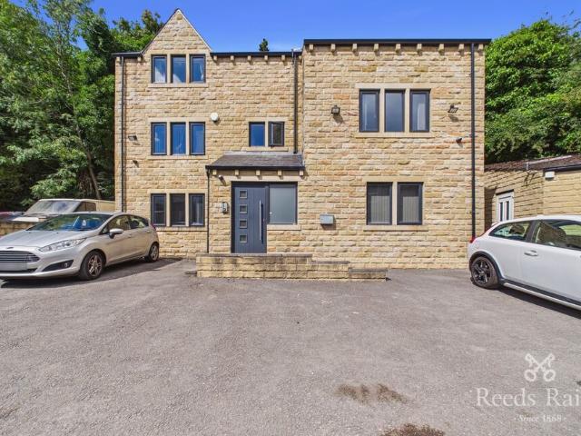 Apartment at Manchester Road, Kirklees