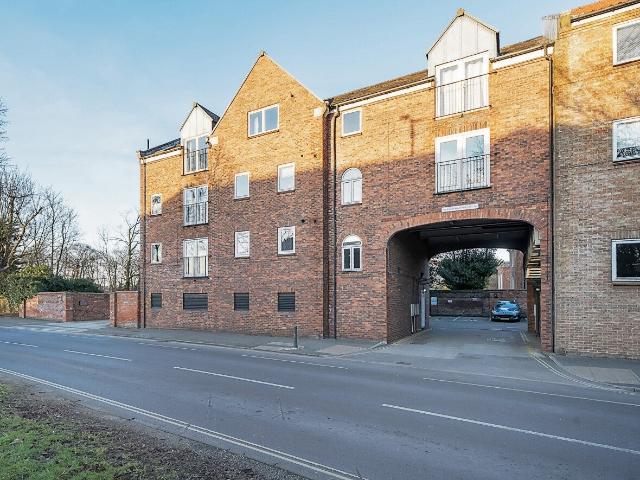 Apartment at Manor Road, Beverley