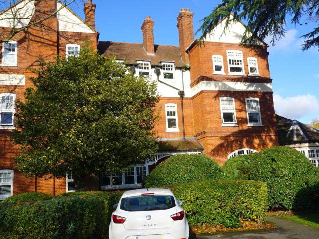 Apartment at Manor Road, Greater London