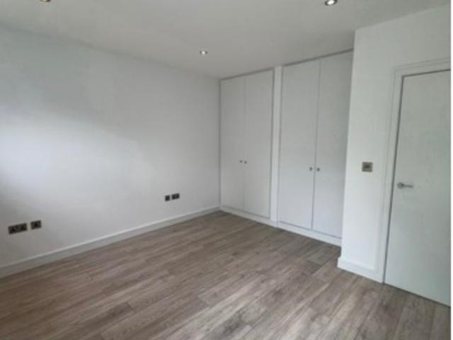 Apartment at Maple Road, Greater London
