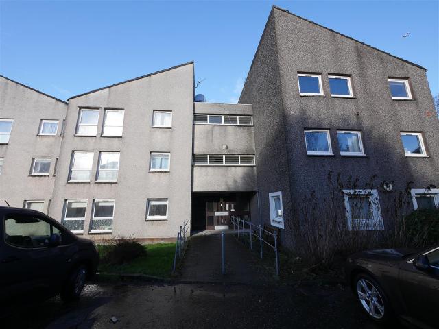Apartment at Marguerite Avenue, Lenzie