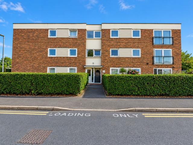 apartment at Martin Close, Uxbridge