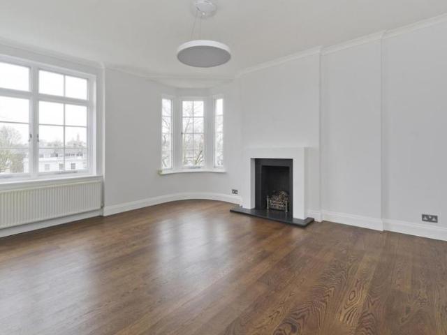 Apartment at Marylebone Road, City of Westminster