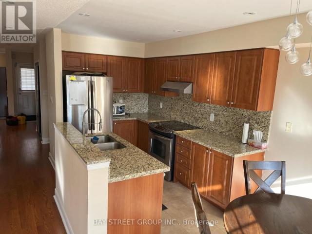 apartment at MASTER BEDROOM 49 WALKVIEW CRESCENT, Richmond Hill, Ontario, L4E4H5