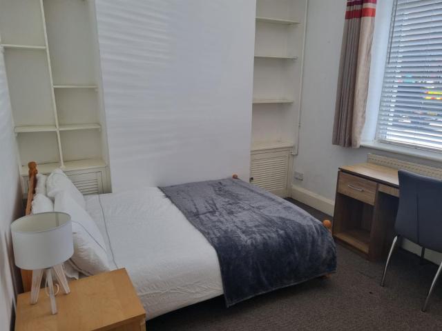 Apartment at Meadow Street, Pontypridd