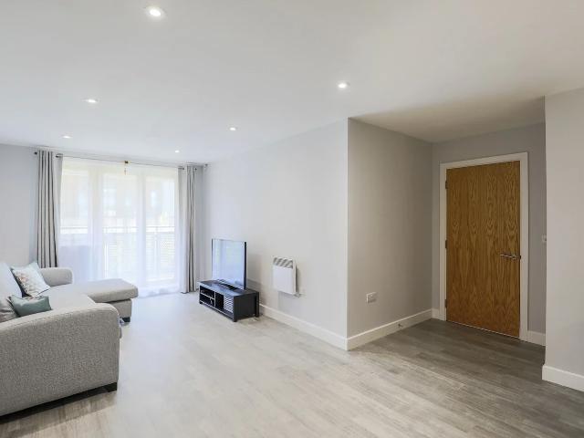 Apartment at Meath Crescent, Greater London