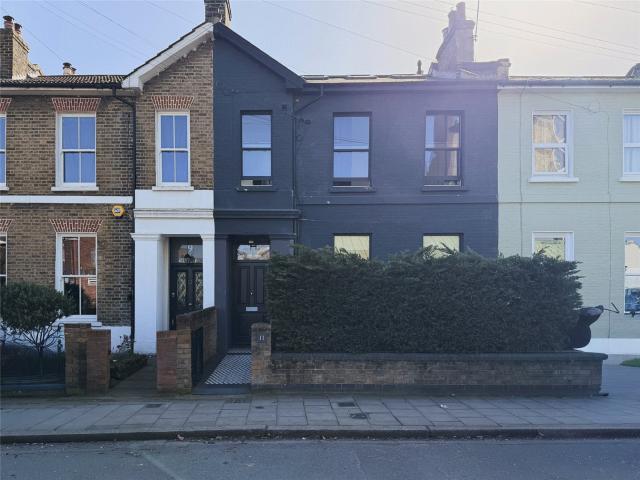 Apartment at Meeting House Lane, Greater London