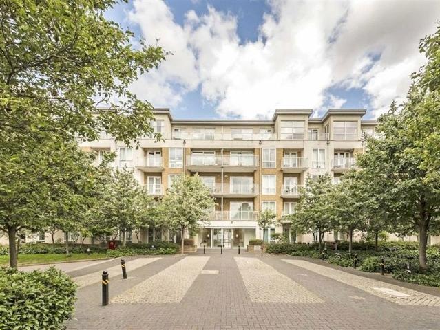 Apartment at Melliss Avenue, Greater London