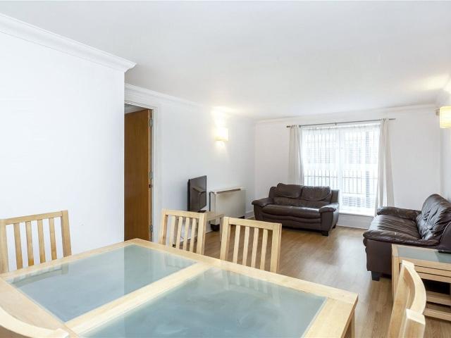 Apartment at Melville Place, Greater London