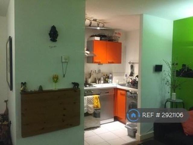 Apartment at Merbury Close, Greater London
