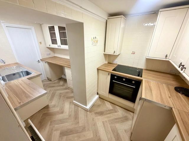 Apartment at Merlin Way, Hart Station
