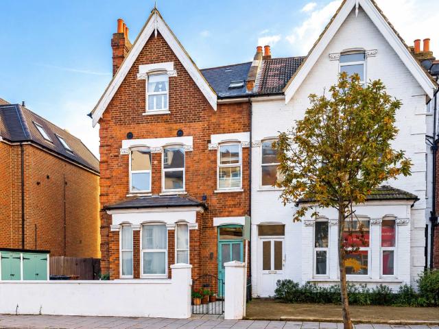 Apartment at Merton Road, Greater London