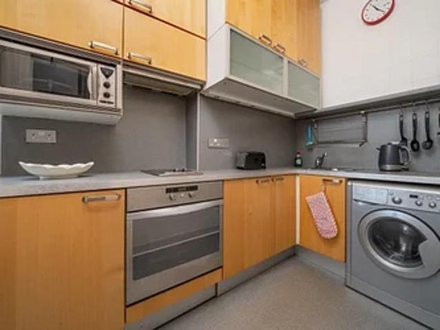 Apartment at Merton Road, Greater London
