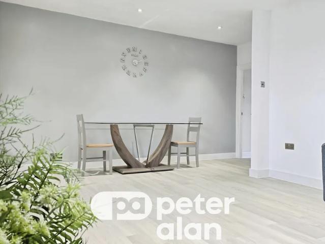 Apartment at Merthyr Road, Cardiff