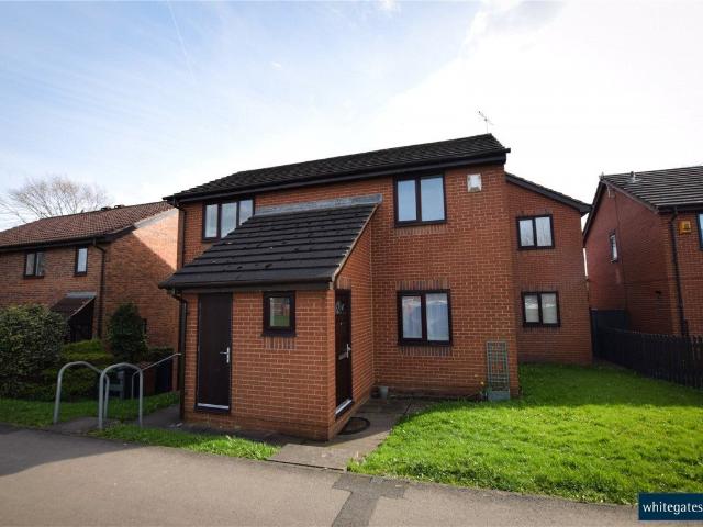 Apartment at Middleton Park Road, Leeds