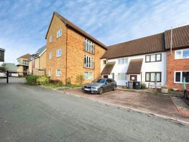 Apartment at Mill Close, East Hertfordshire