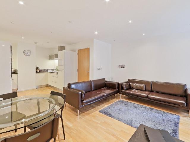 Apartment at Millharbour, Greater London