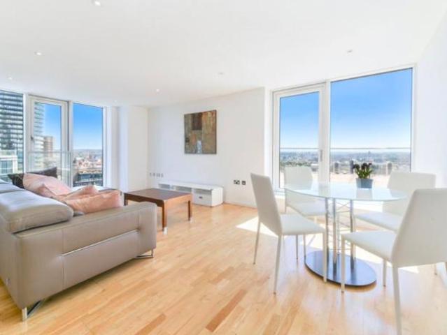 Apartment at Millharbour, Greater London