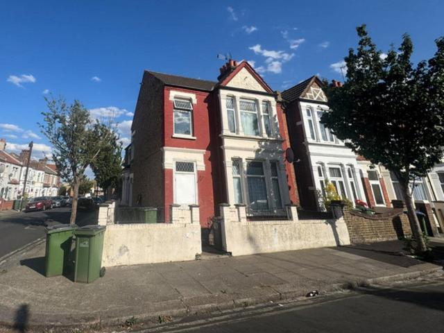 Apartment at Mineral Street, Greater London