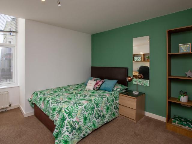 Apartment at Mutley Plain, Plymouth
