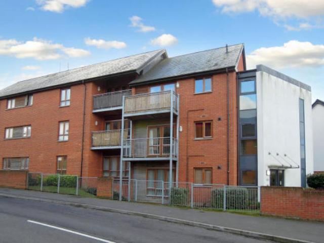 Apartment at Mullins Close, Basingstoke and Deane