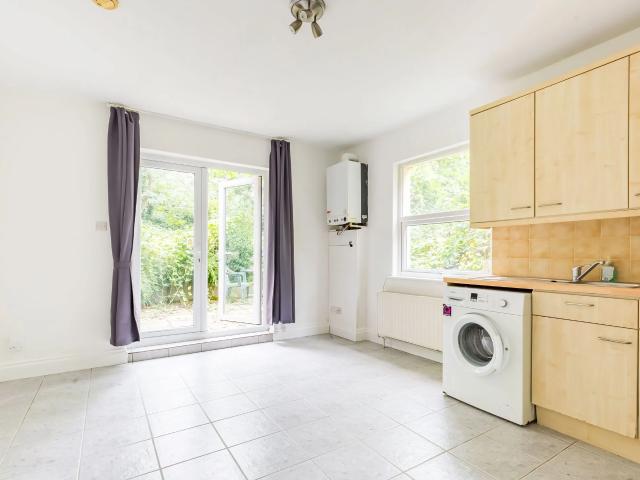 Apartment at Muswell Avenue, Greater London