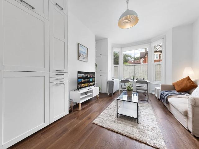 Apartment at Muswell Hill, Greater London