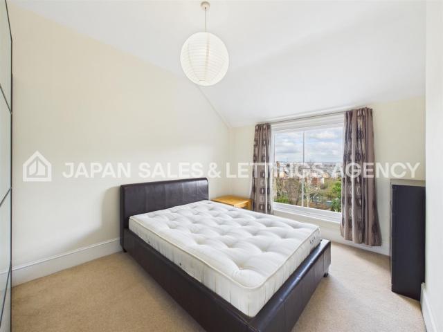 Apartment at Muswell Hill Road, Greater London