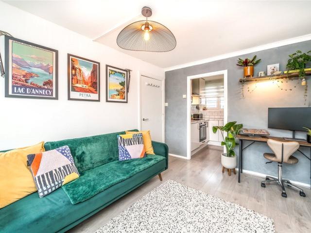 Apartment at Mysore Road, Greater London