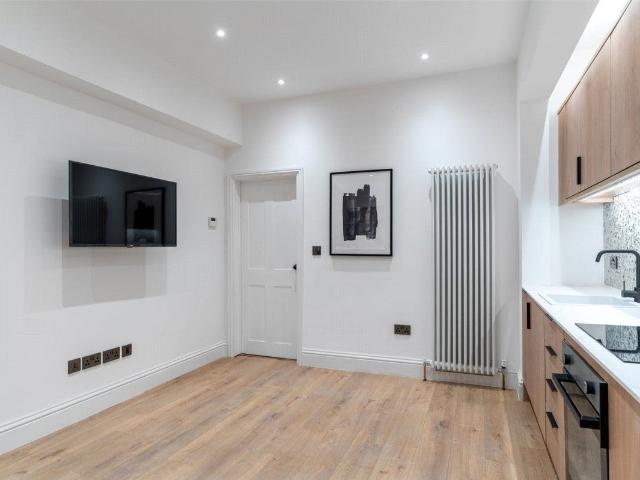 Apartment at Nottingham Road, Nottingham