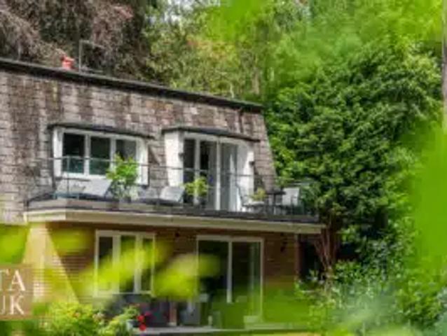 Apartment at Noctorum Road, Prenton