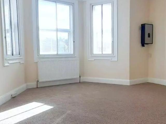 Apartment at North Circular Road, Greater London
