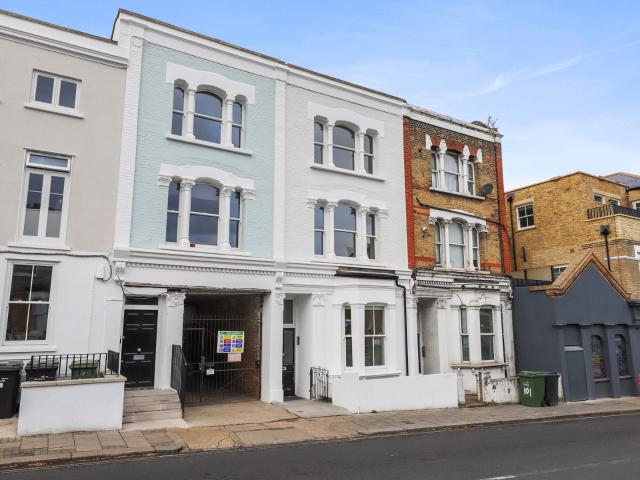 Apartment at Alexandra Park Road, Greater London