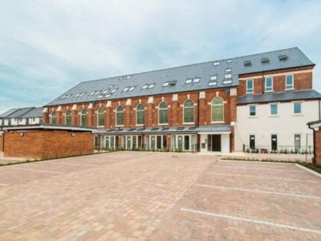 Apartment at Northbrook Crescent, Basingstoke and Deane