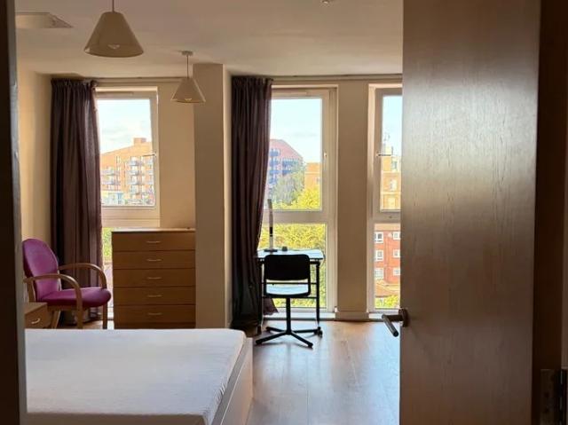 Apartment at Northolt Road, Greater London
