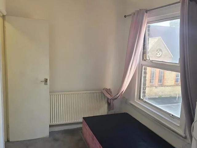 Apartment at Natal Road, Greater London