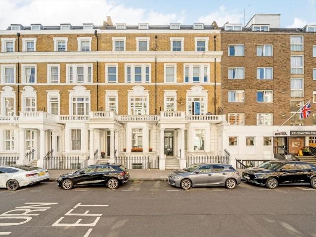 Apartment at Nevern Place, Greater London